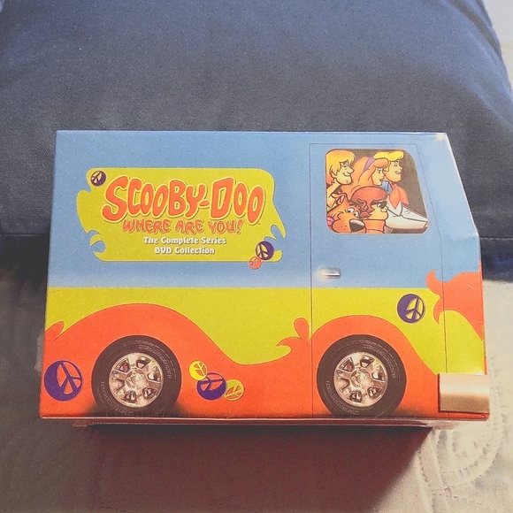 Scooby Doo DVD Complete 3 season set in Mystery Machine Box - Picture 1 of 4